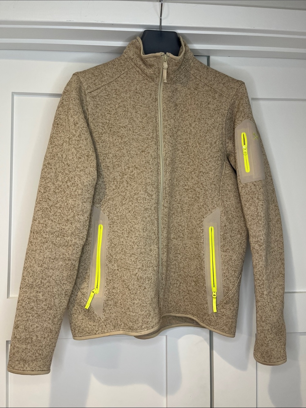 Arc'teryx Women's Covert Cardigan Beige Jacket with Neon Yellow Zippers